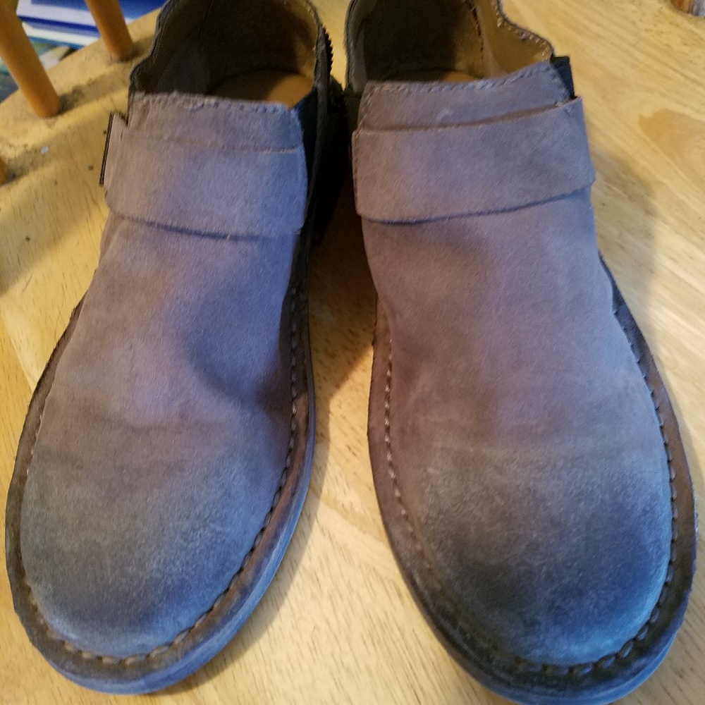 Von Dutch suede shoes